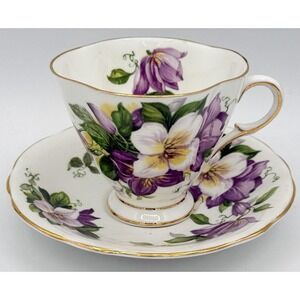 Clarence Tea Cup Saucer Set Purple Clematis England Bone China 1950 England EUC